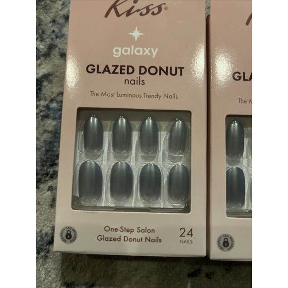 Bundle of 2 Kiss Galaxy Nails New in Package Medium Length My Galaxy Blue - Picture 2 of 5